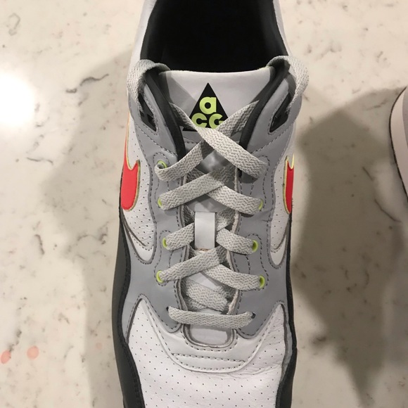 Nike ACG Wildwood size 13 men. This shoe new retails between $400-$2200. - Picture 5 of 9